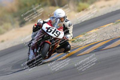 media/Nov-05-2022-SoCal Trackdays (Sat) [[f8d9b725ab]]/Turn 2 (1120am)/